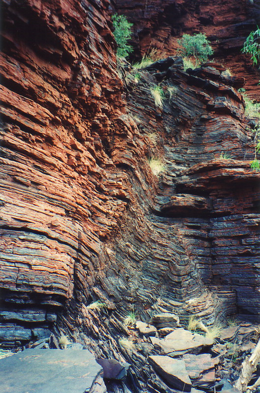 Buckled rock in one of Karijini's gorges