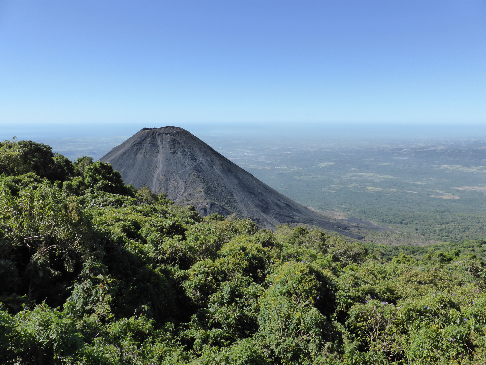 A Picture from Parque Nacional Los Volcanes, El Salvador - Travel Writing