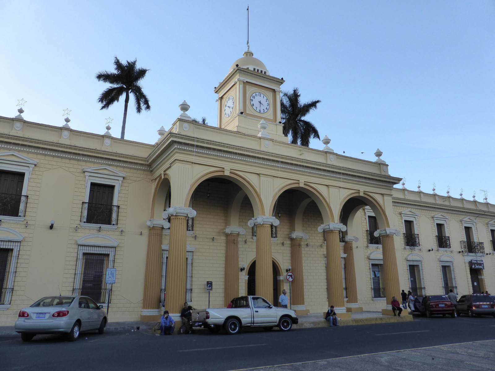 The town hall in Santa Ana