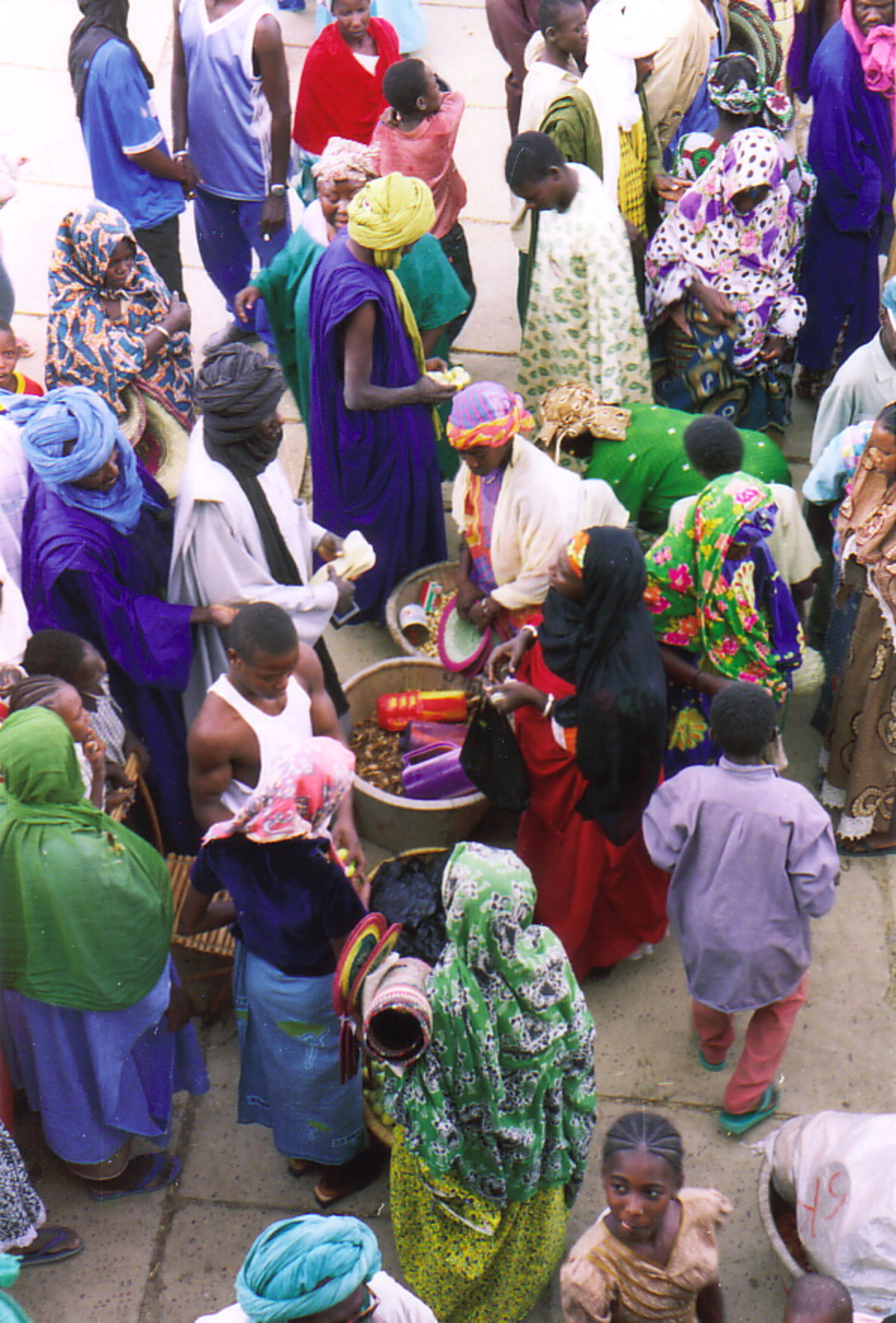 A busy market by the banks of the River Niger