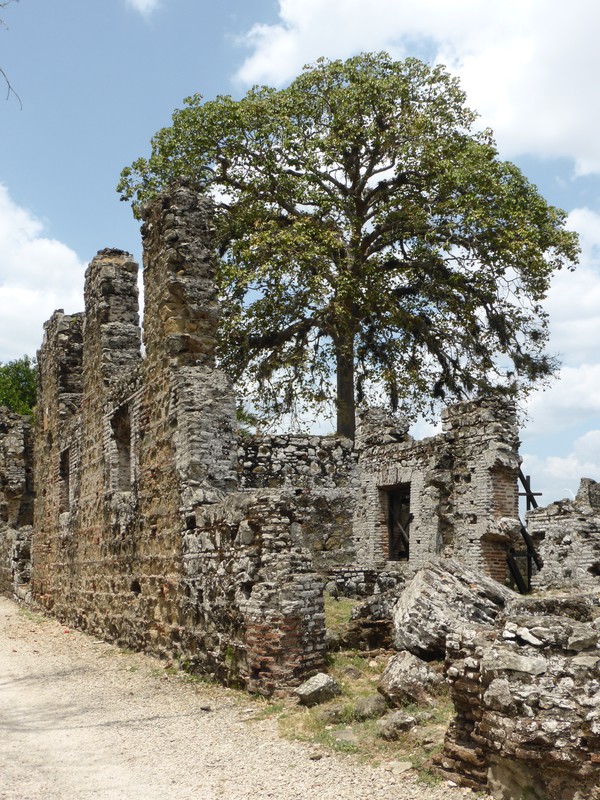 Ruins in Panamá Viejo